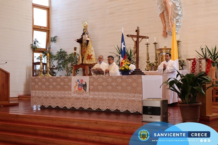 ALCALDE JAIME GONZÁLEZ RAMÍREZ ASISTE A TEDEUM CATÓLICO