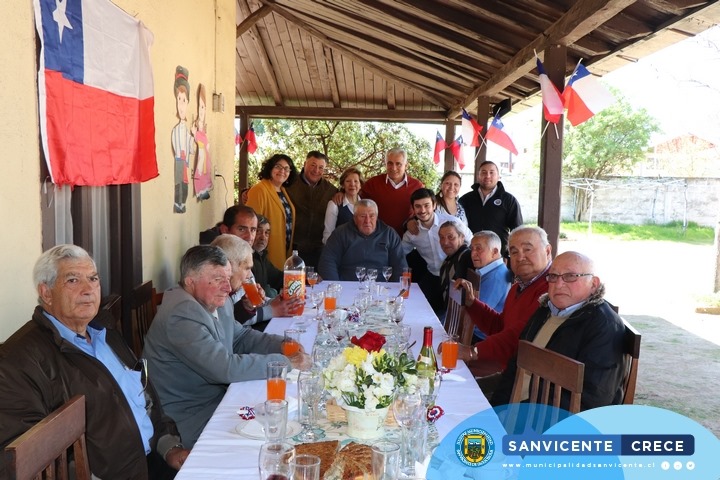 TRADICIONAL ALMUERZO DE FIESTAS PATRIAS EN CENTRO ABIERTO