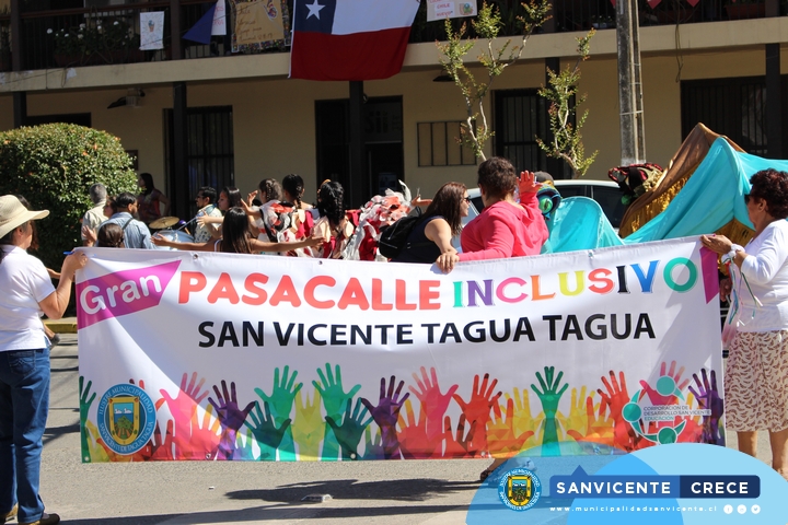 GRAN PASACALLE INCLUSIVO EN SAN VICENTE