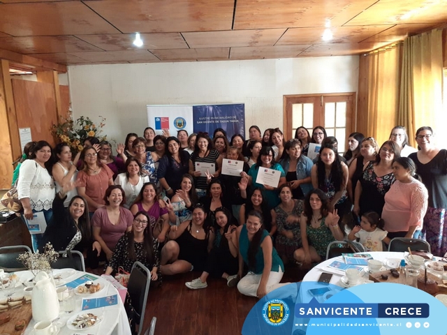 CEREMONIA DE EGRESO Y CERTIFICACIÓN PROGRAMA JEFAS DE HOGAR 2019