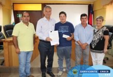 ALCALDE JAIME GONZÁLEZ ENTREGA SUBVENCIÓN AL CLUB DE HUASOS LOS MAYOS DE SAN JOSÉ DE PATAGUAS